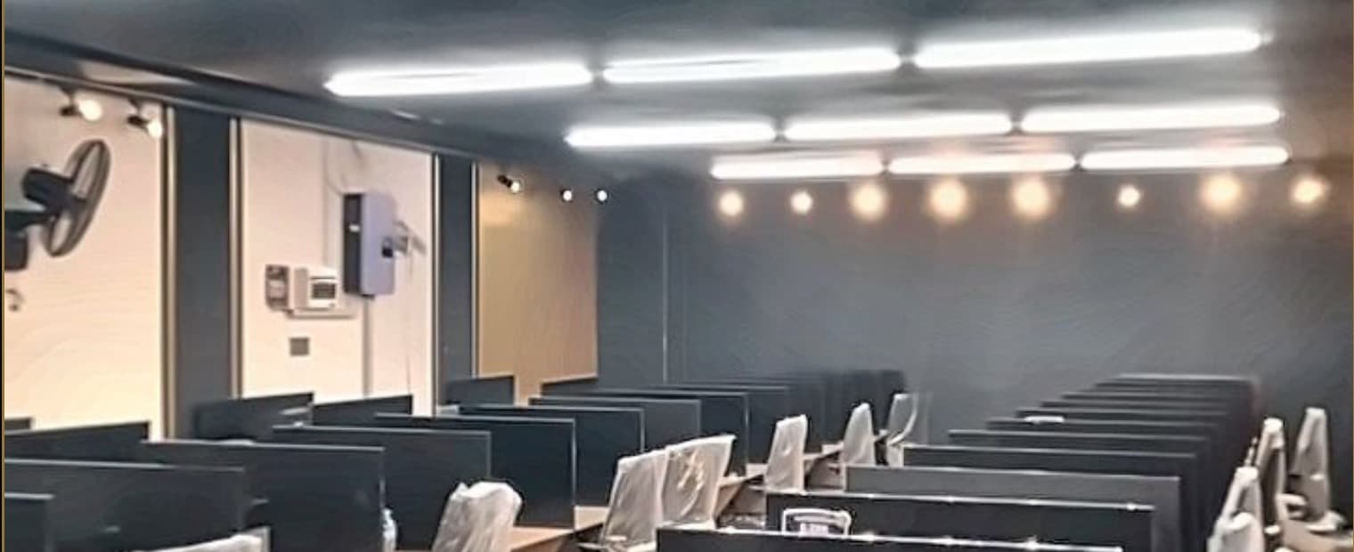 The Azura Workspaces coworking floor in Gulberg Greens